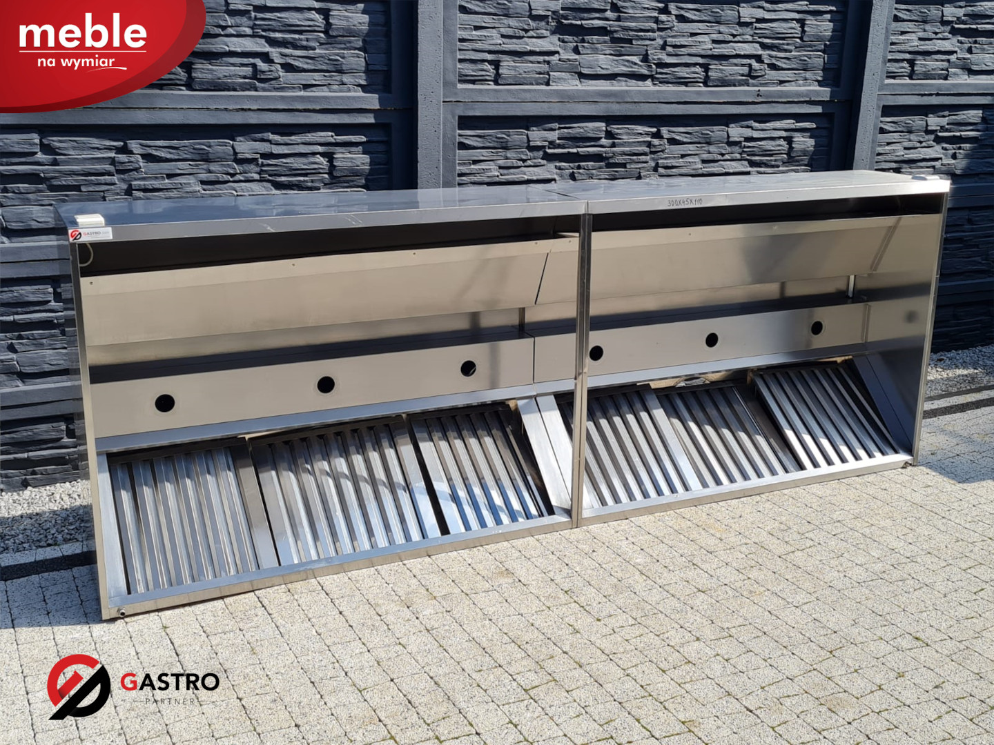 Okap gastronomiczny skrzyniowy przyścienny Stalgast - 3000x450x1100