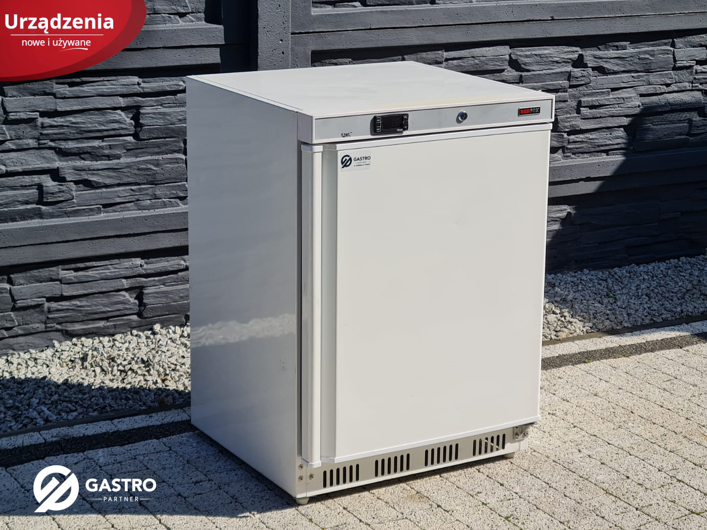 Szafa chłodnicza 1-drzwiowa, 130 l, 0,1 kW, 600x585x855 mm, biała | REDFOX, HR 200