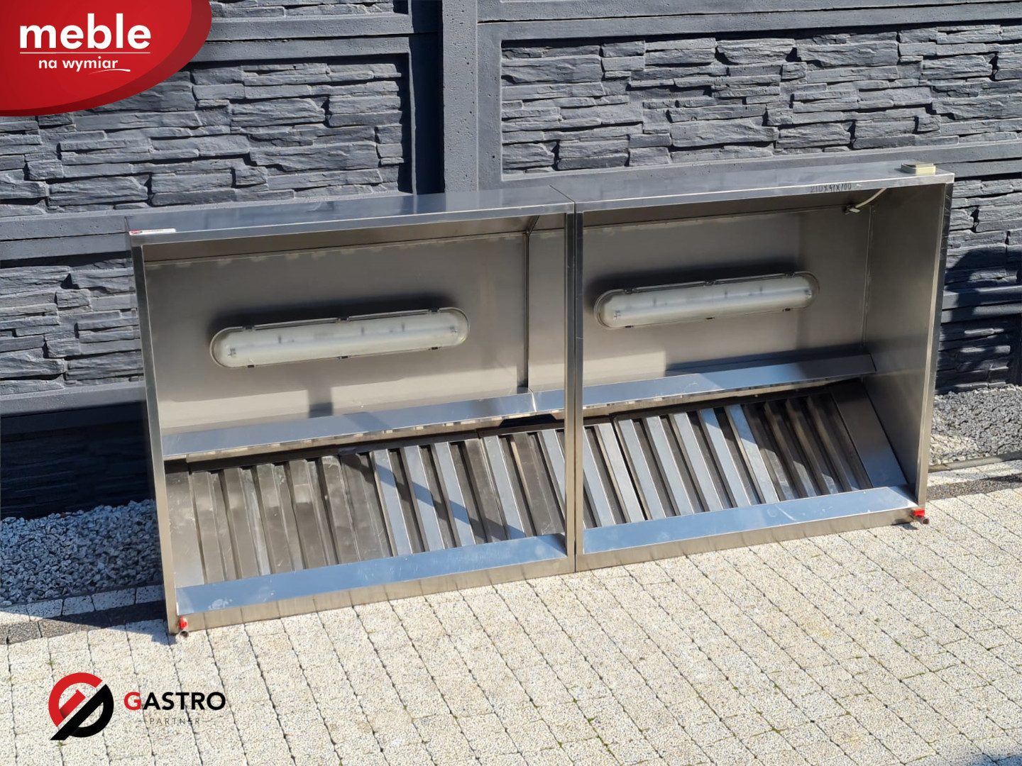 Okap gastronomiczny skrzyniowy trapezowy przyścienny - 2100x450x1000 - obrazek 3