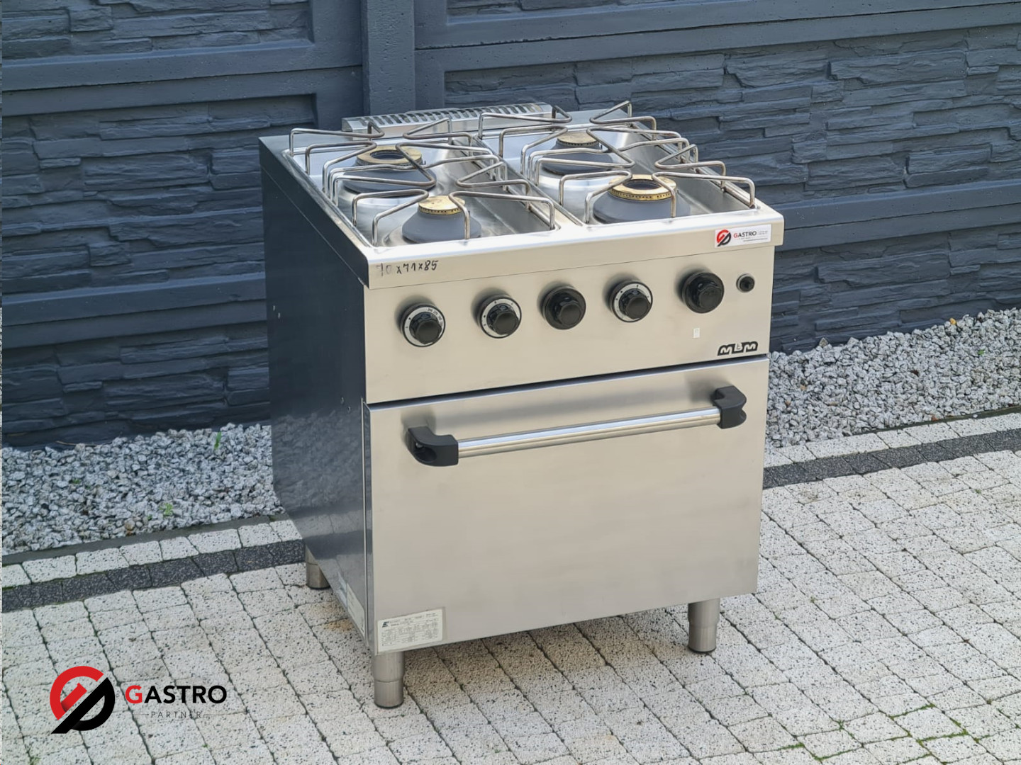 Kuchnia gazowa MBM - 4 palnikowa z piekarnikiem 700x717x850 mm