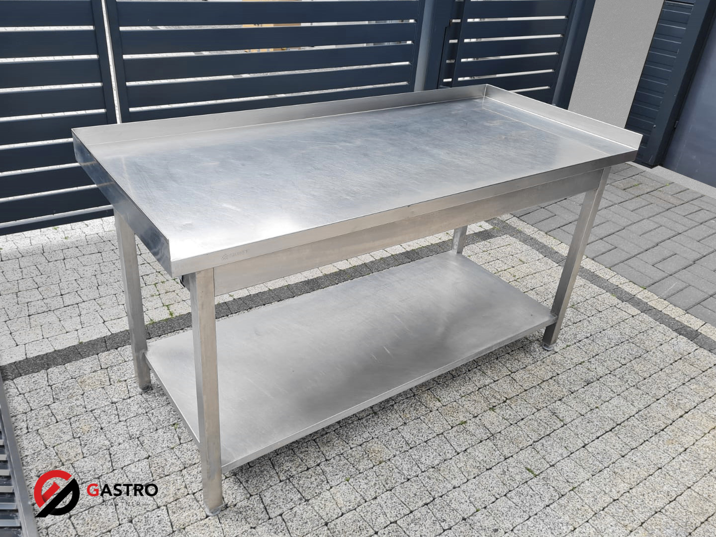 Stół ze stali nierdzewnej z półką używany solidny spawany 1600x700x850 mm