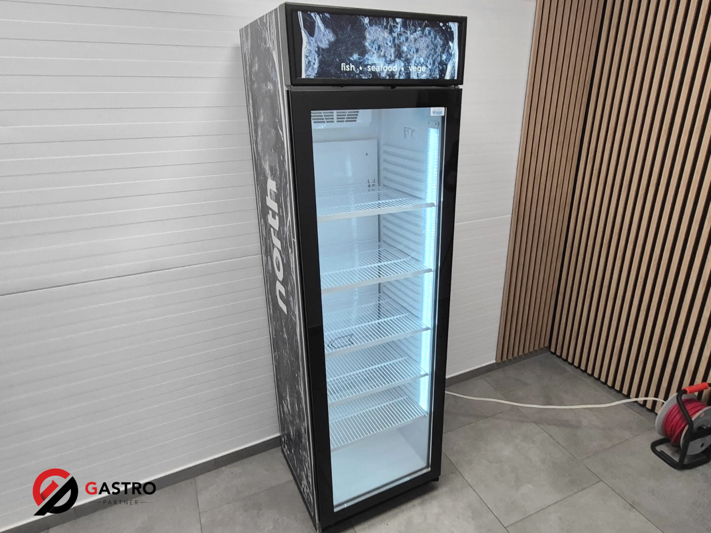 Szafa chłodnicza przeszklona | oświetlenie led | 373 l | wymiar 600x600x2000 mm - obrazek 2