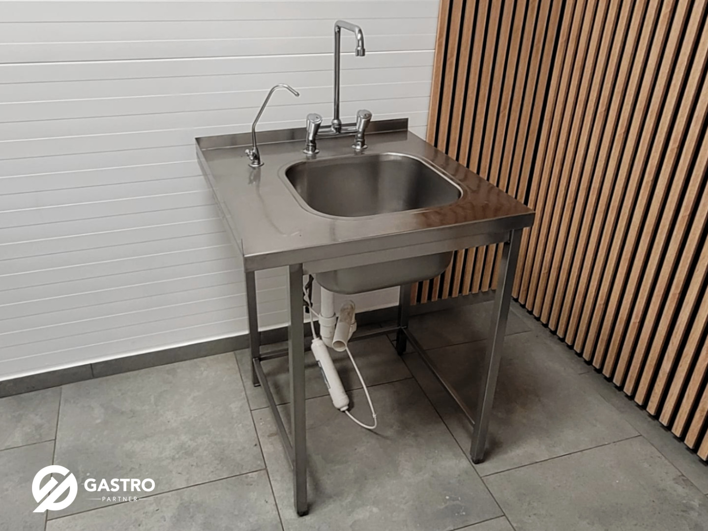Basen gastronomiczny ze stali nierdzewnej z baterią 70x70x85 cm - obrazek 2